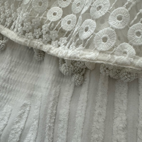 Detailed White Dress. - Picture 5 of 6